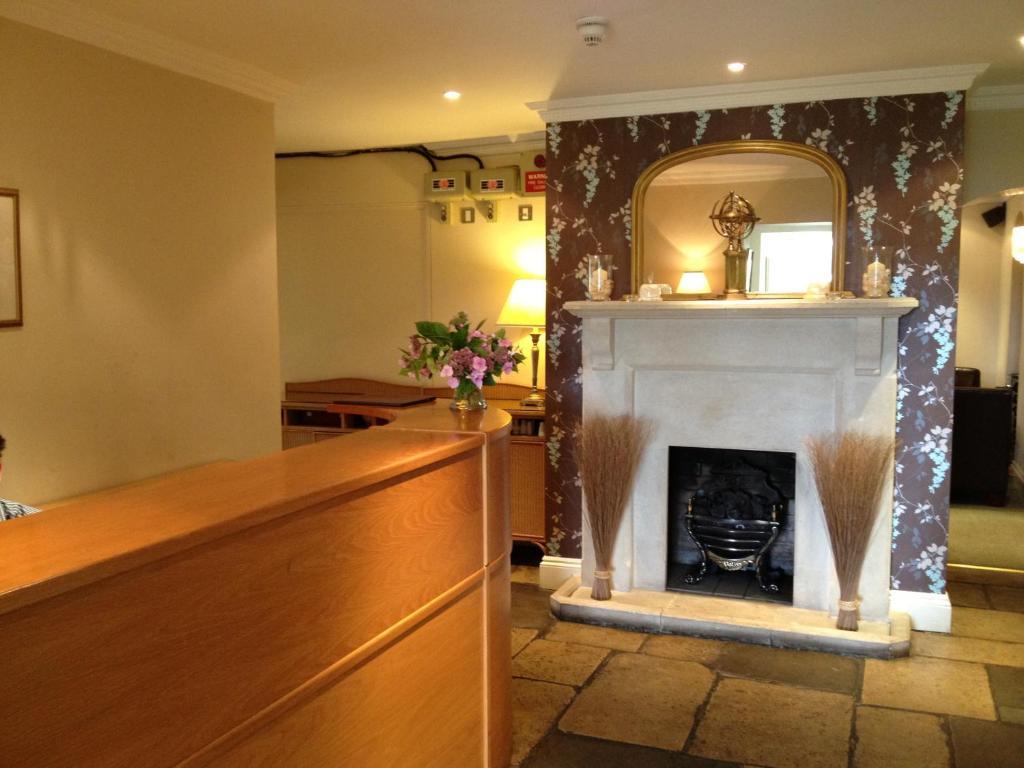 Millhouse Hotel And Riverside Restaurant Sharnbrook Exterior photo